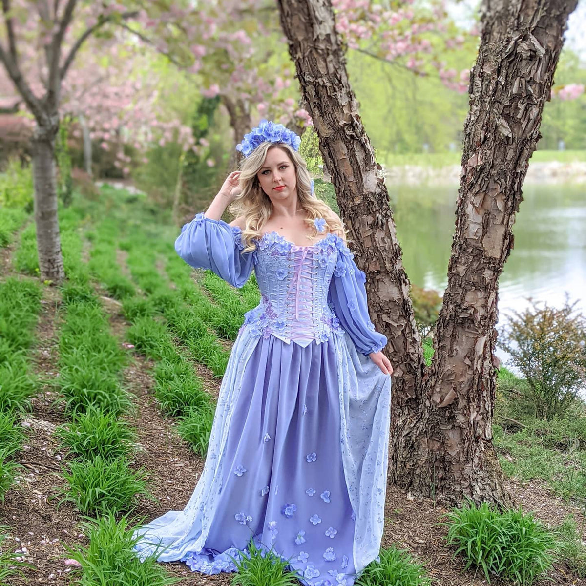 Hydrangea Flowery Renaissance Fair Dress Purple Blue Periwinkle SAMPLE – Cosplayrr