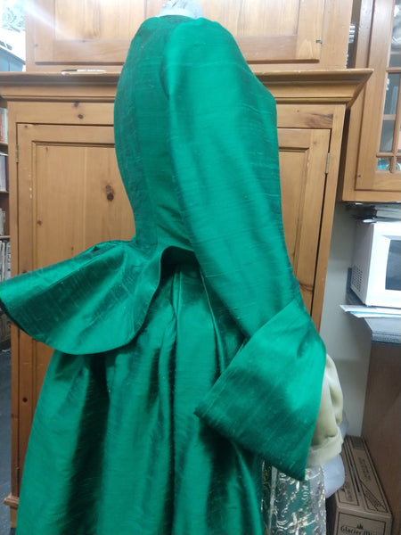 18th century dress with apron Chocolate girl