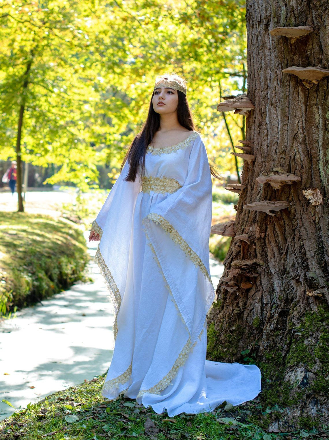 White Medieval Dress Celtic gown elven dress – Cosplayrr