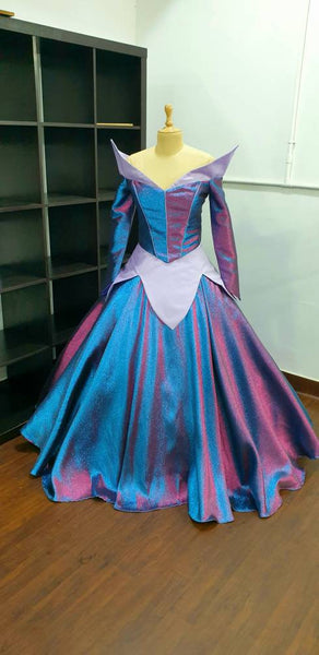 Color changing aurora costume
