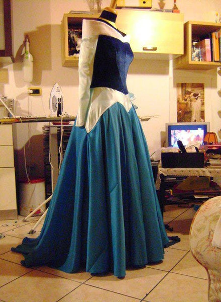 Sleeping beauty costume Aurora dress