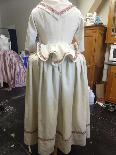 Bree Outlander wedding dress 18th century