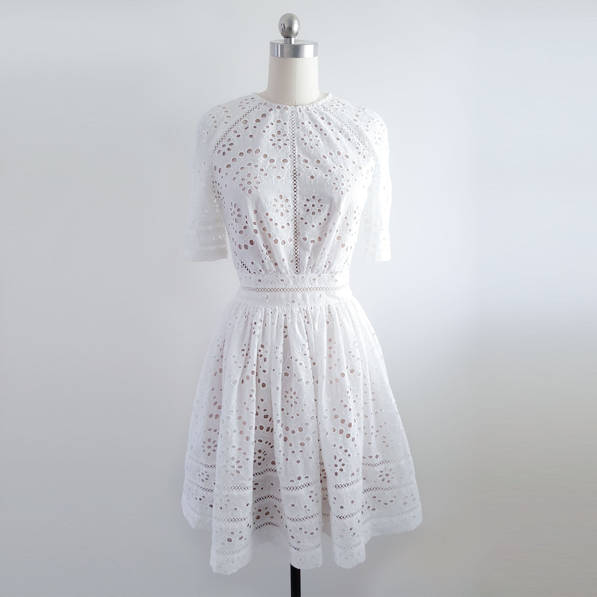 Kate Middleton inspired dress White Broderie Anglaise dress Duchess of cambridge handmade Casual summer wedding dress short lace dress