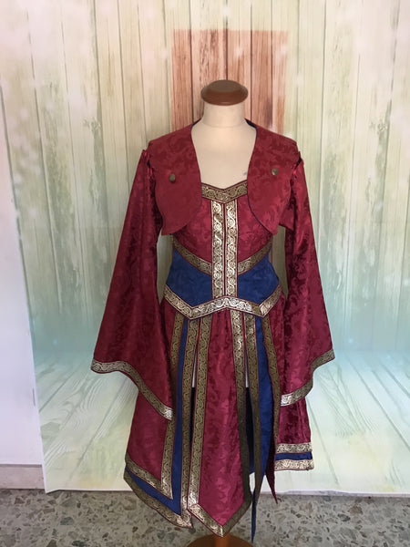 Celtic dress for fantasy larp