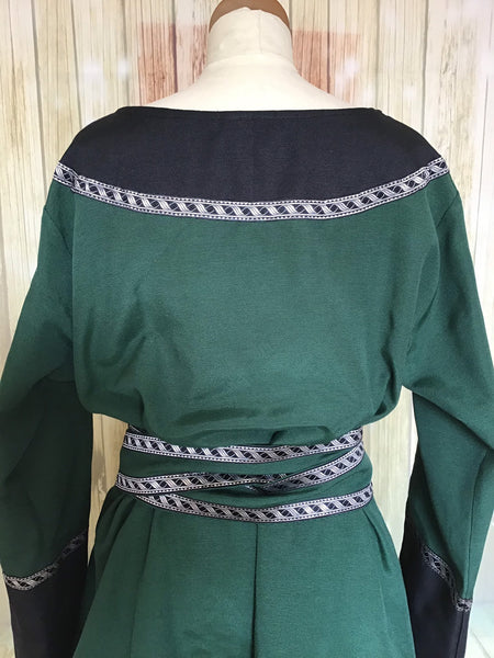 Warrior noble larp Celtic tunic two tones of color