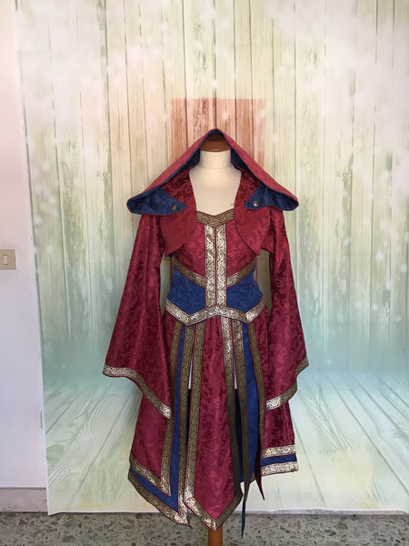 Celtic dress for fantasy larp