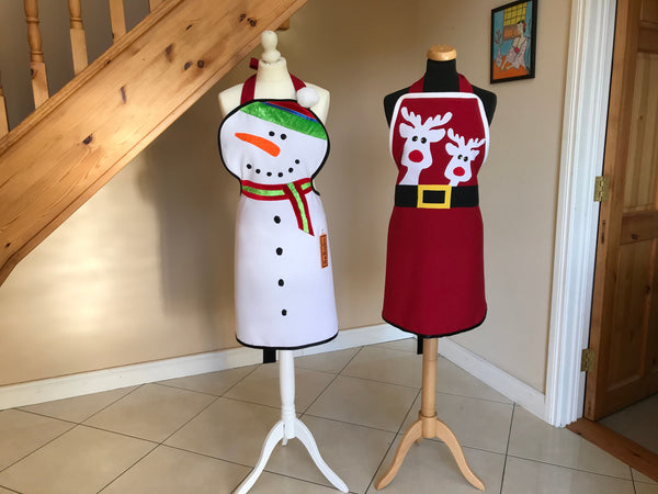 Christmas miss Santa Apron, Festive Christmas Apron, Reindeer Christmas apron