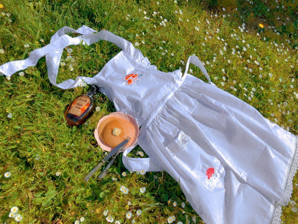 Cottagecore Apron with embroideries 100% cotton Cinnamon Season