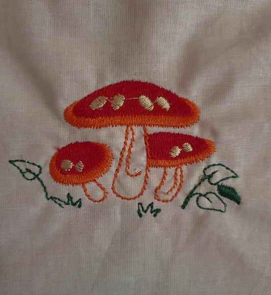 Cottagecore Apron with embroideries 100% cotton Cinnamon Season