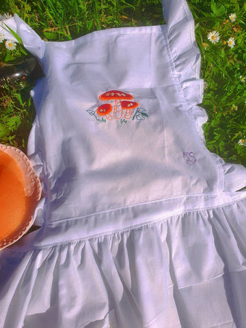 Cottagecore Apron with embroideries 100% cotton Cinnamon Season