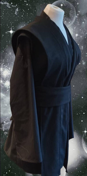 Star Wars Cosplaying worldwide shipping Luke Skywalker cosplaying customs available Jedi robe set. Teenager costumes, made to order