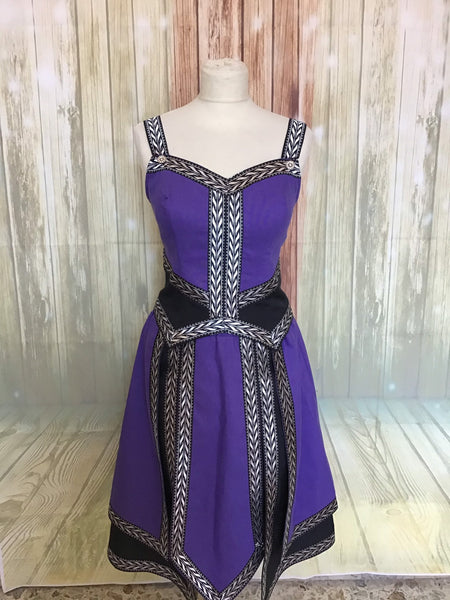 Larp dress in different colors