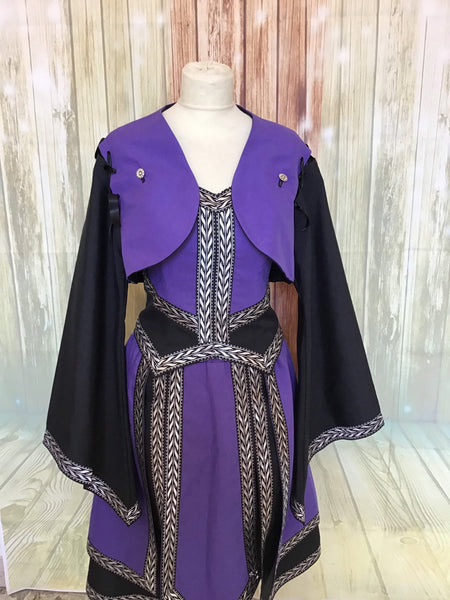 Larp dress in different colors