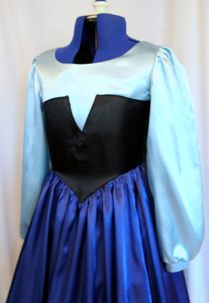 On Land LITTLE Mermaid Costume Child Size DELUXE Satin ARIEL Walks