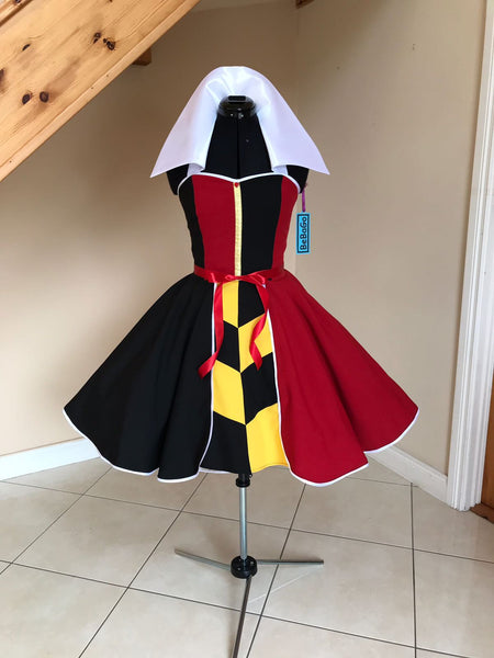 The Queen of Hearts Cosplay Dress Red Queen Costume