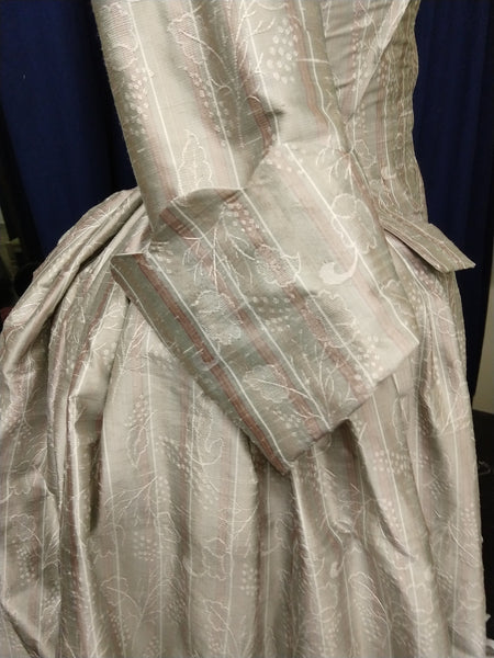 18th century gown Robe Anglaise