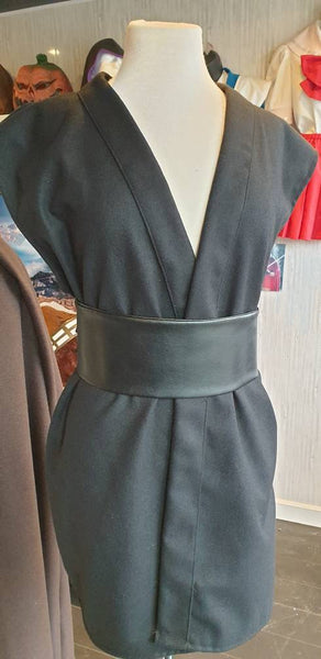 Mixed wool, available in all sizes. Worldwide delivery jedi robe cosplayers.Waistcoat tabards and obi Star Wars cosplayers.