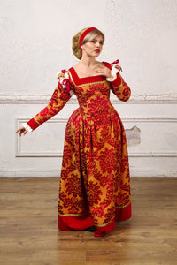 MADE TO ORDER Italian fashion of the 16th century Women's Historical Costume Venetian Princess