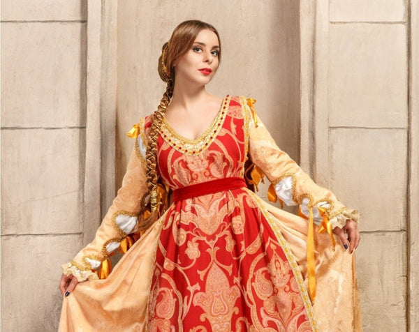 Women's Historical Costume Luxurious costume in the style of mid 15th century Florentine fashion Florentine Princess made to order