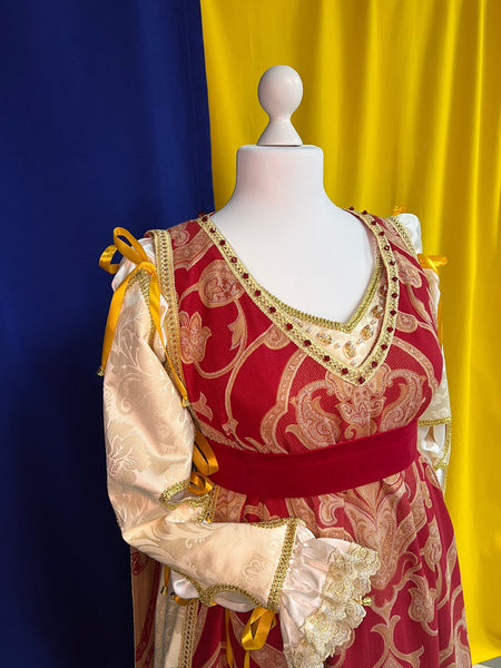 Women's Historical Costume Luxurious costume in the style of mid 15th century Florentine fashion Florentine Princess made to order