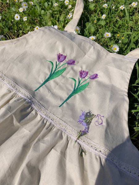 Cottagecore apron with embroideries 100% cotton A Lovely Present