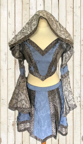 Larp dress in different colors fantasy sorceress warrior