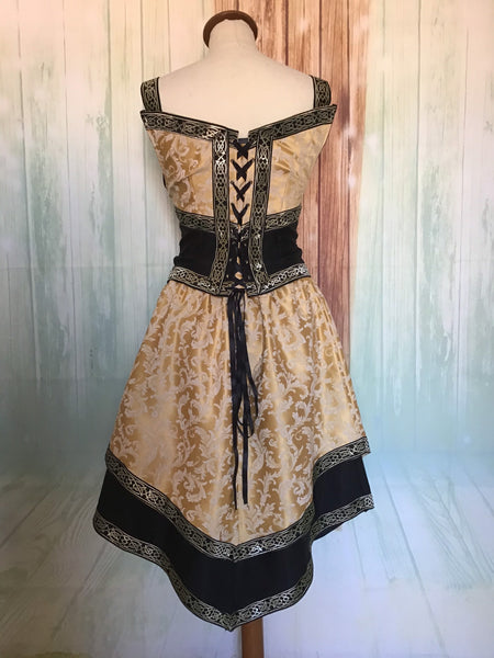 Larp dress in different colors fantasy warrior