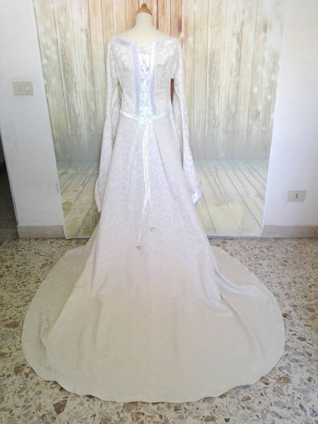 Wedding dress medieval damask