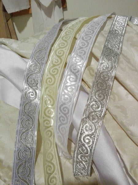 Wedding dress medieval damask