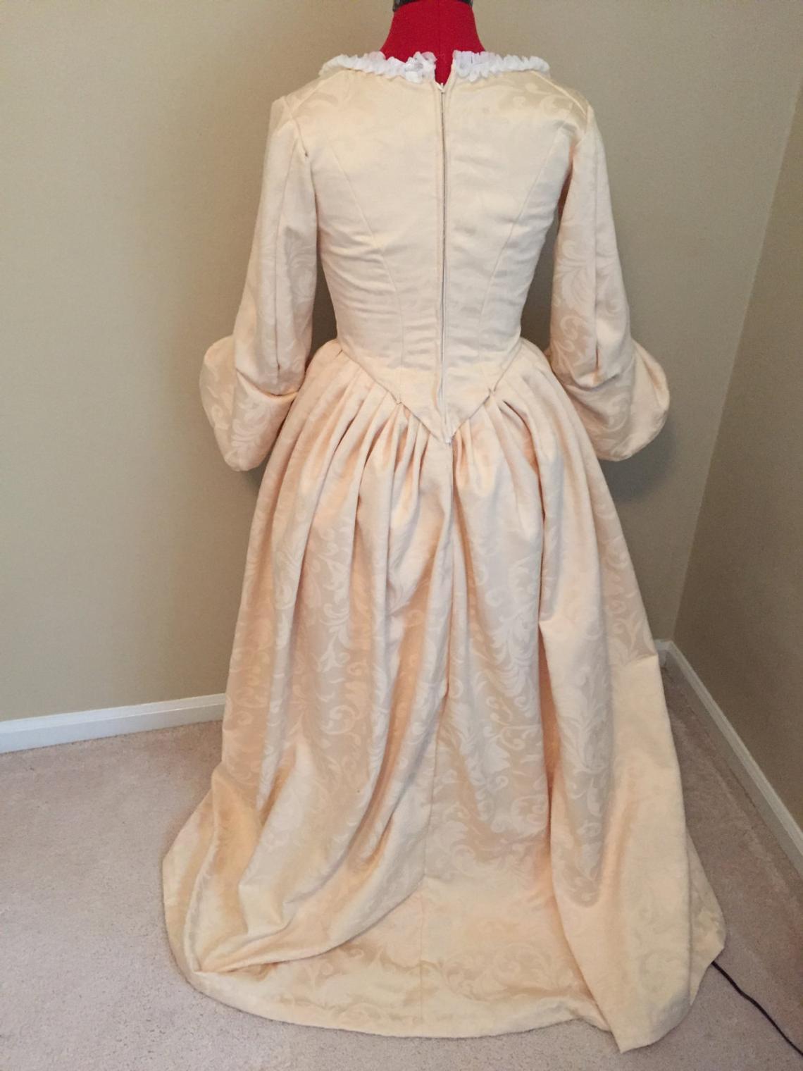 elizabeth swann dress as usual, I made it! , , Finally put together a mini behind the scenes video showing how I made Swanns chemise from the first Pirates of the Caribbean movie! Ive been getting this One Bodice (vest) One Skirt BEAUTIFUL JACQUARD REVOLUTIONARY WAR Elizabeth Swann dress costume Elizabeth