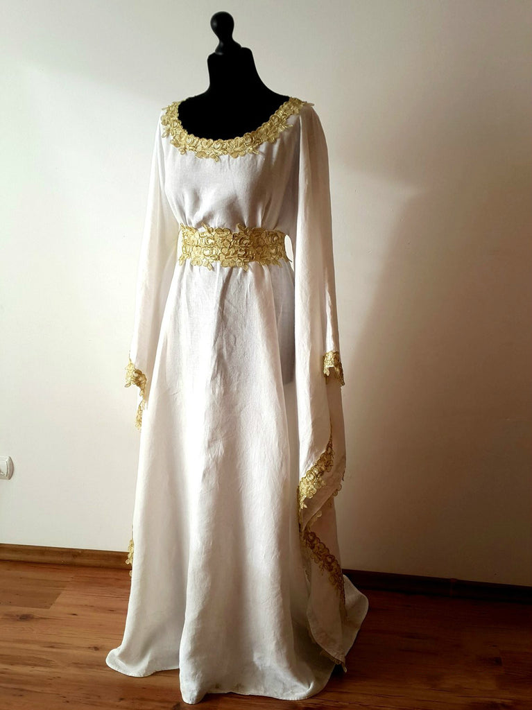 White Medieval Dress Celtic gown long sleeves renaissance costume for –  Cosplayrr